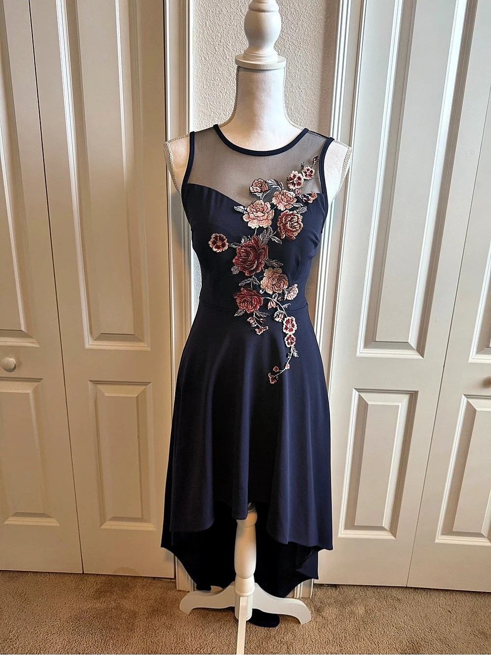 Xtraordinary Floral Mesh Bodice Dress in Blue Size 3 Hi-Low